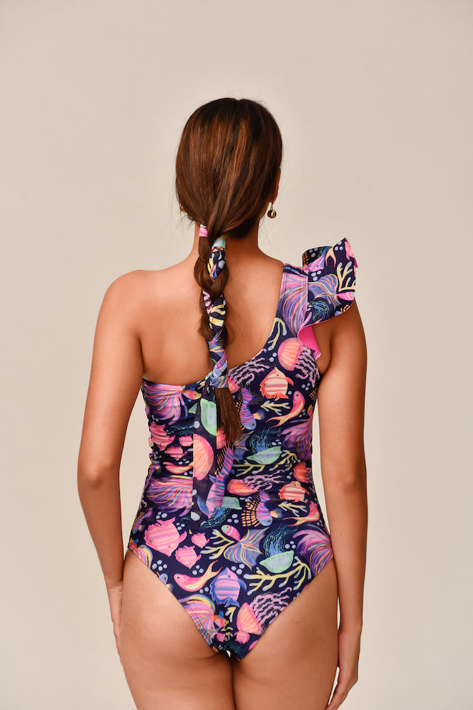 Traje de baño dama asimétrico entero control abdominal Arrecife