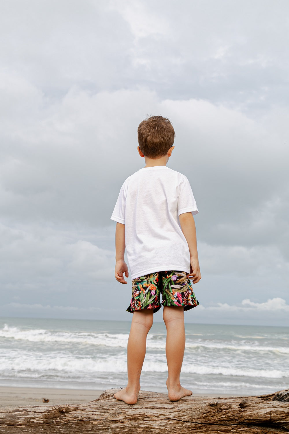 Personalized boy's t-shirt Paradise
